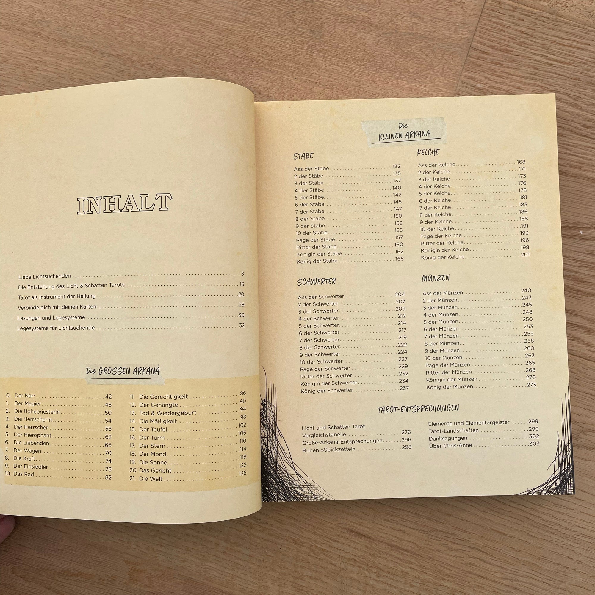 Licht und Schatten Tarot Das Buch - Chris-Anne