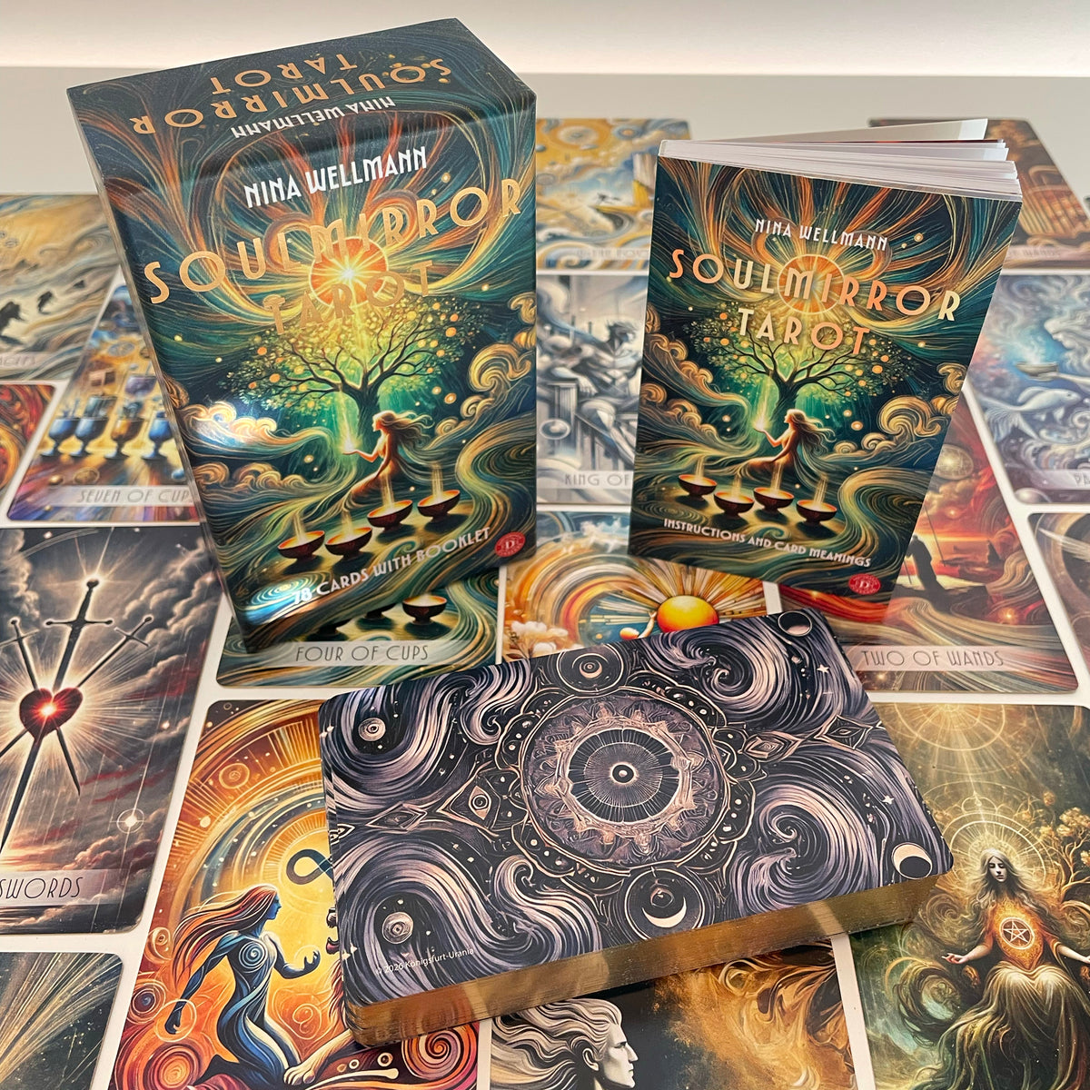 Soulmirror Tarot English Edition
