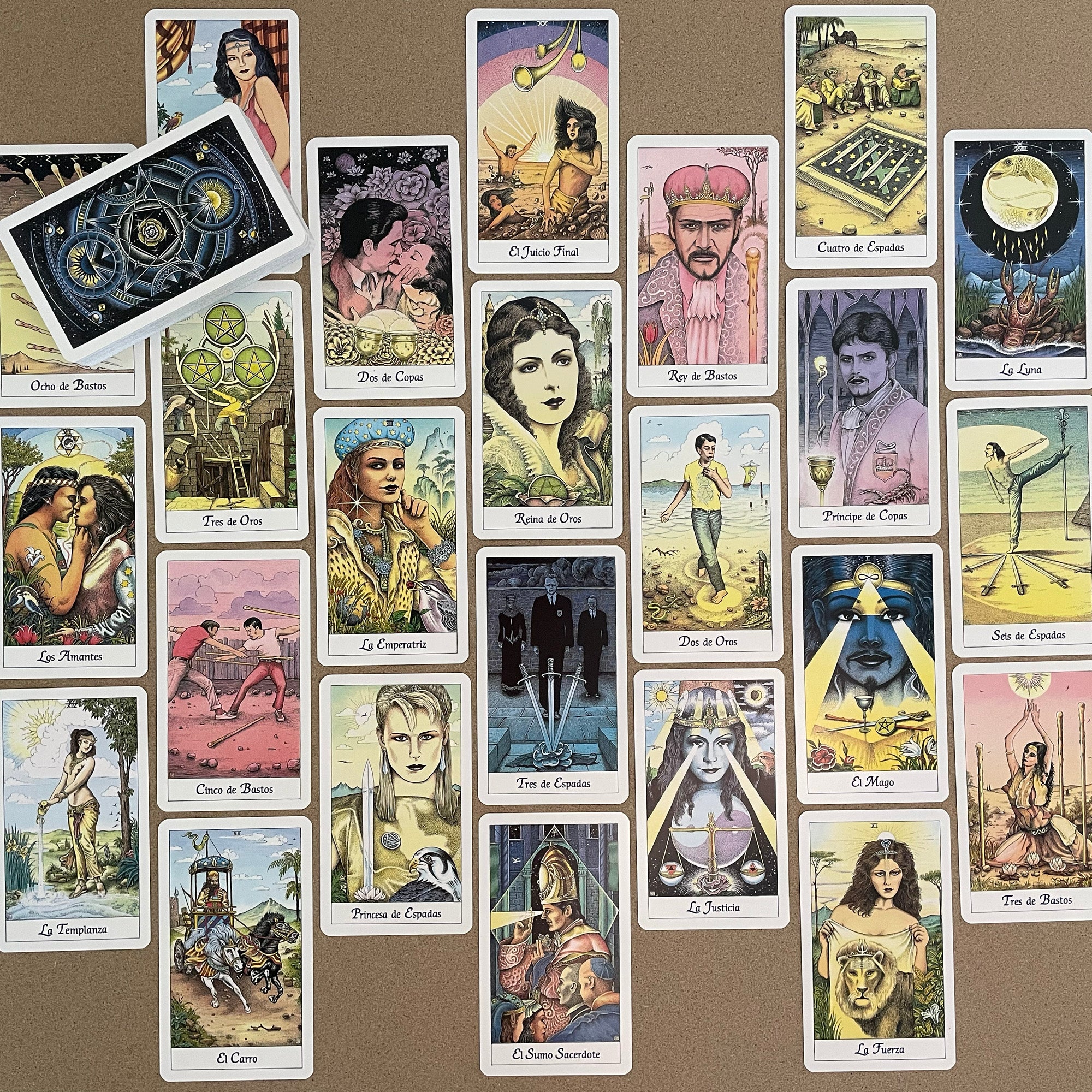 Tarot Cosmico Spanish edition