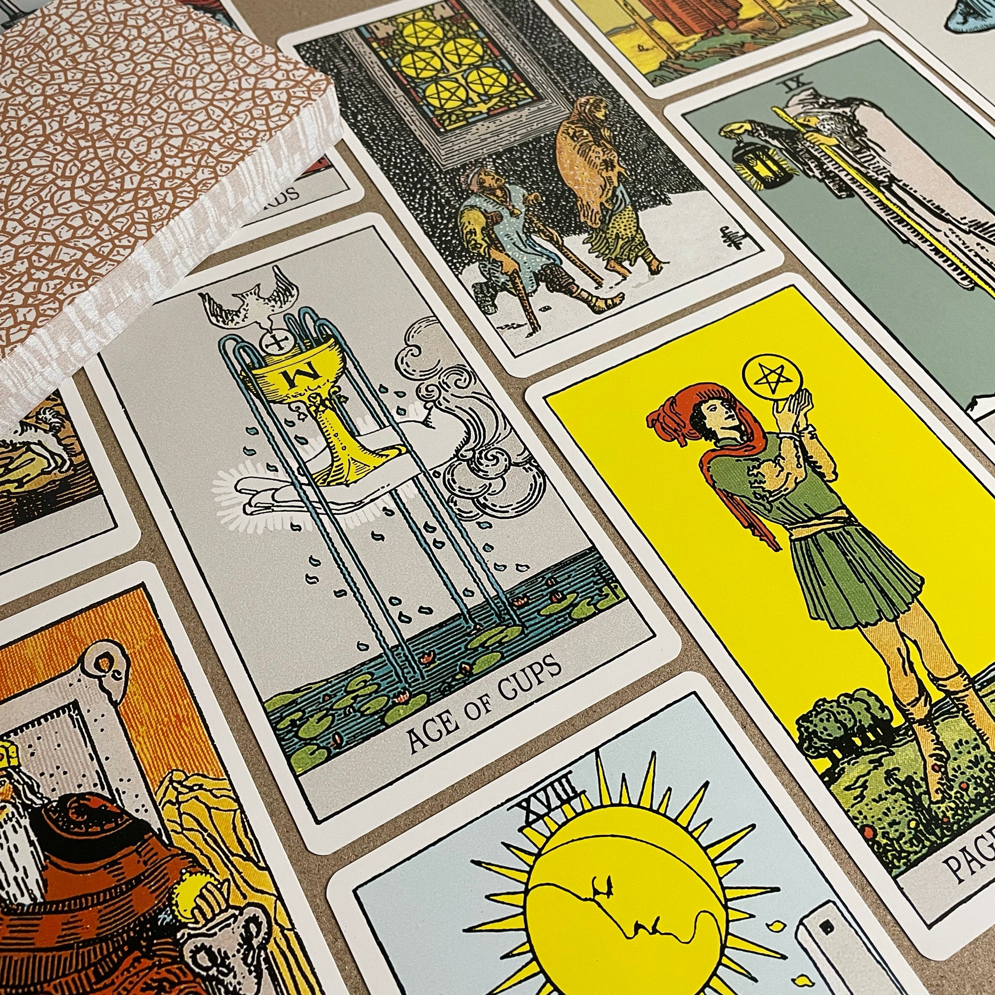 Tarot of A.E. Waite Premium Edition King Sized