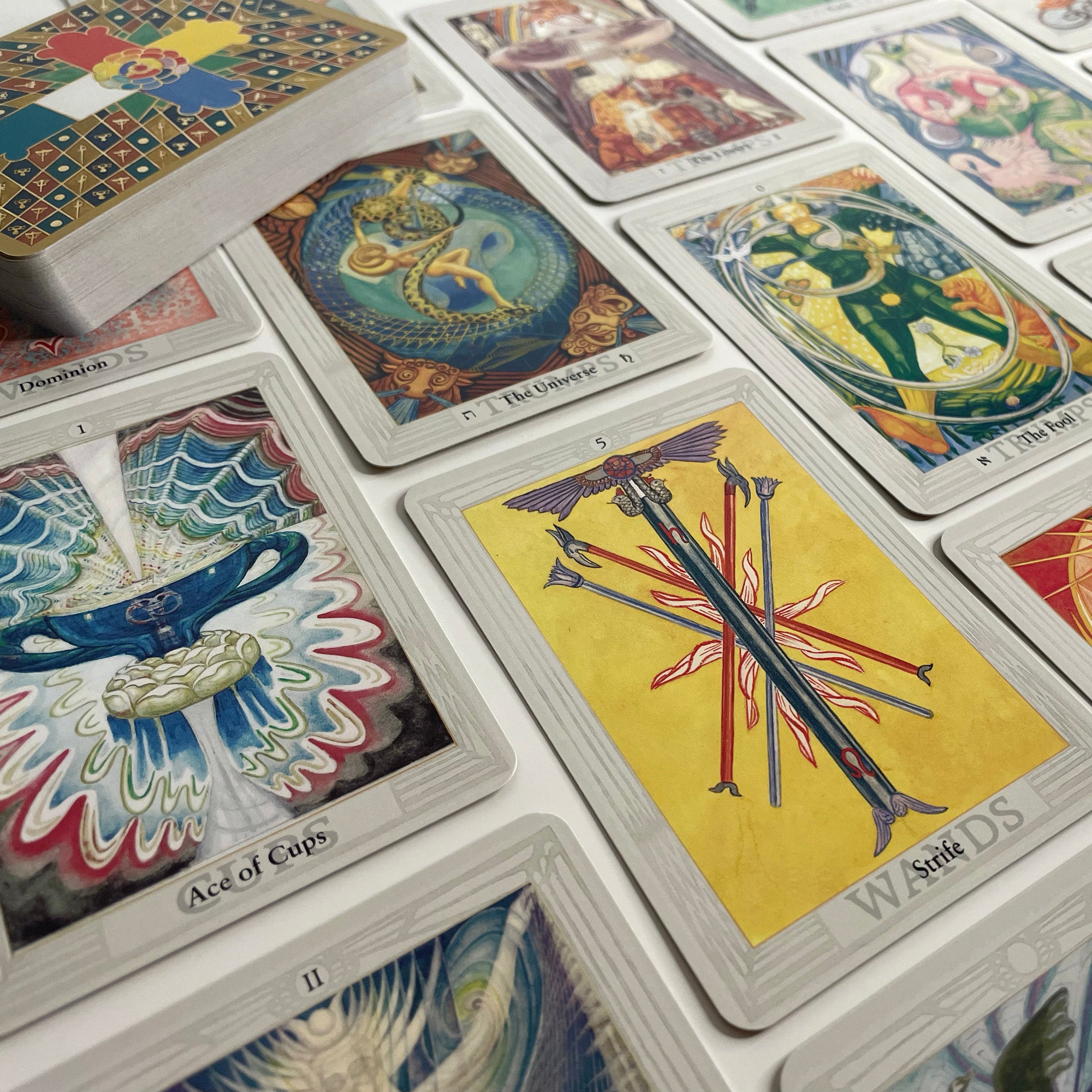 Thoth Tarot Spanish Edition