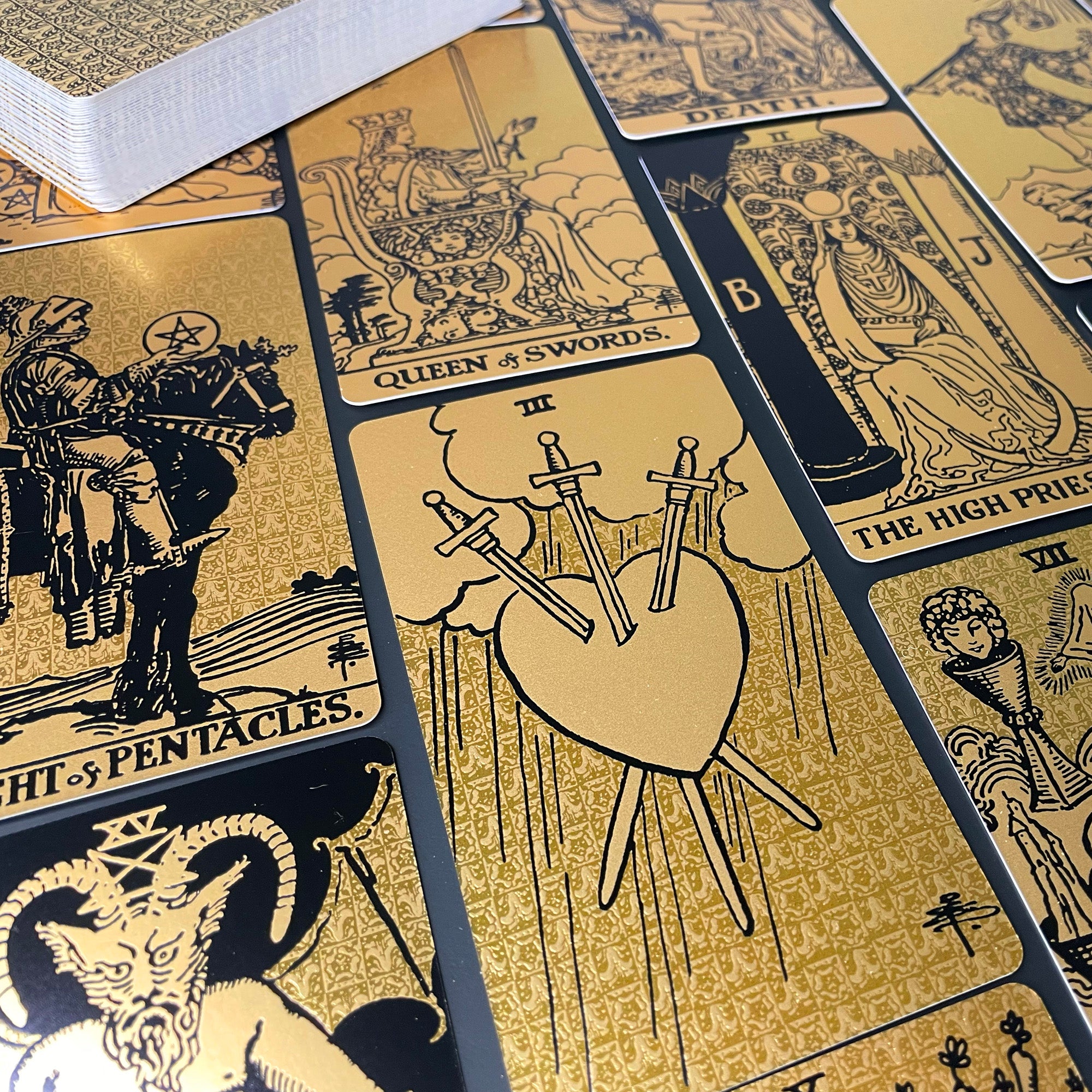 Tarot Black & Gold edition