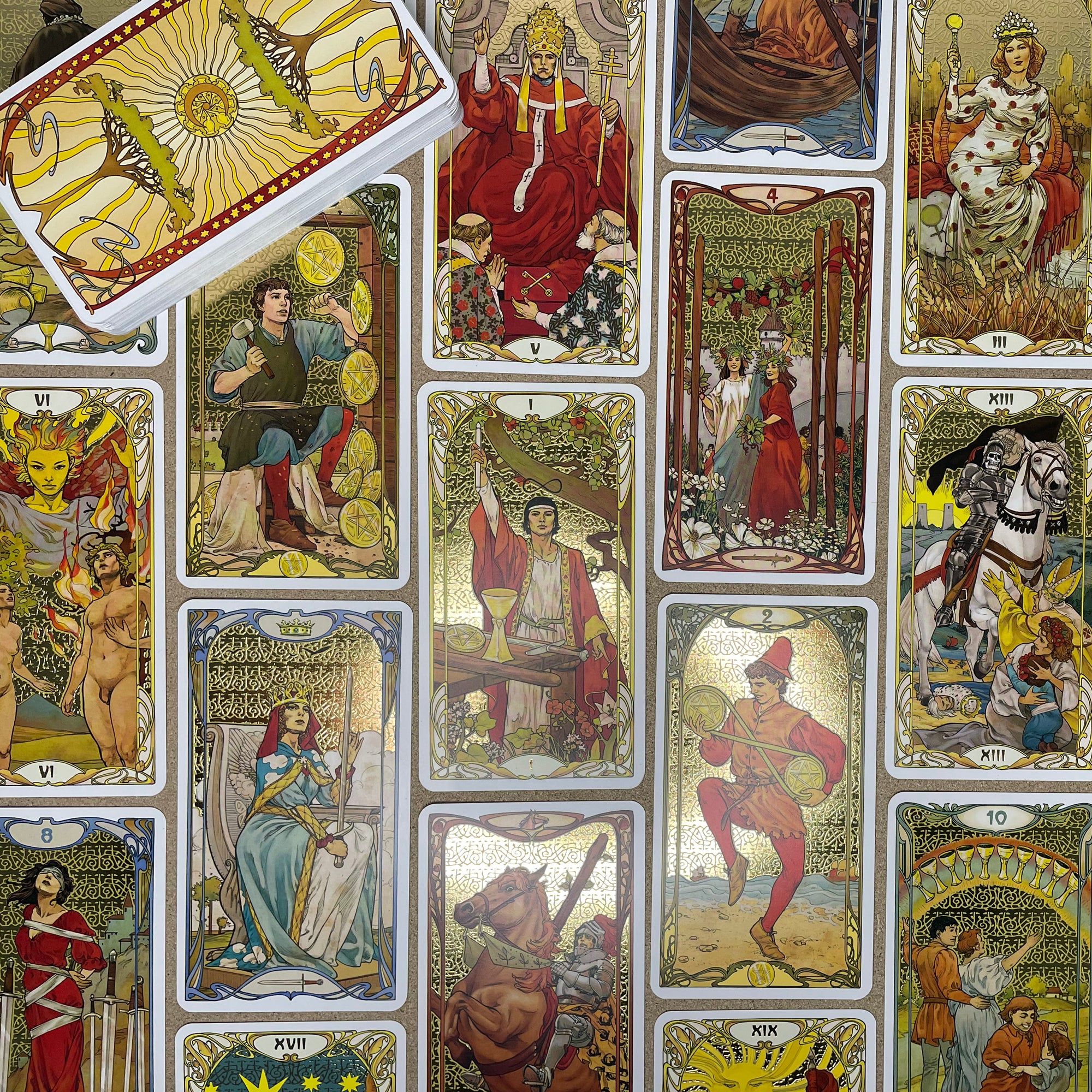 Golden Art Nouveau Tarot