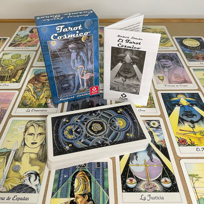 Tarot Cosmico Spanish edition